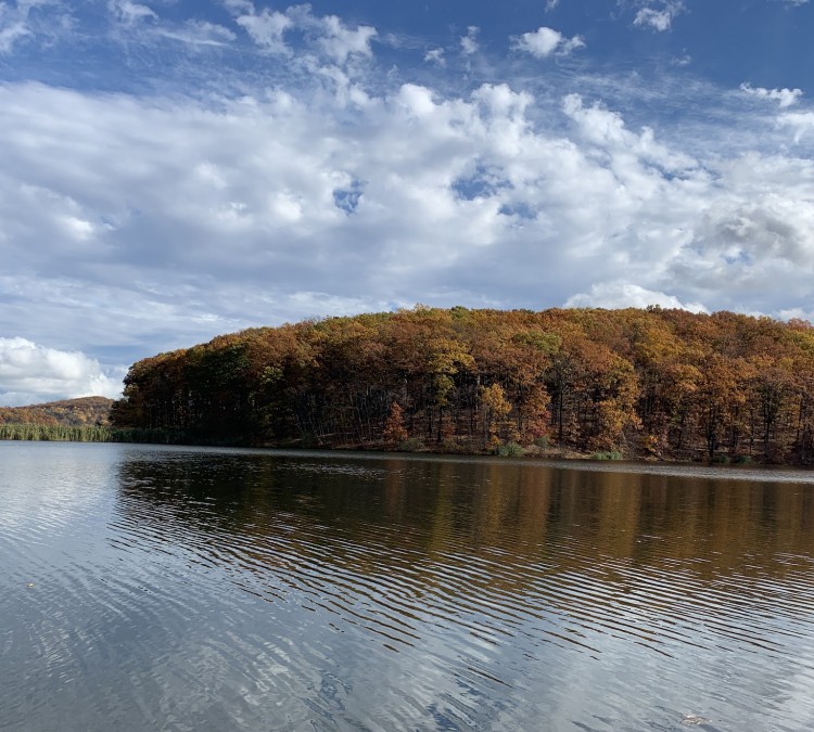 round-valley-reservoir-photo